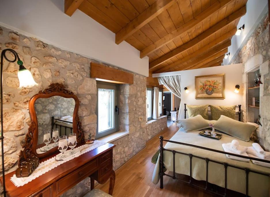 La Casa Di Bella A Tradional Stone House With Barbecue Villa Karia  Exterior photo
