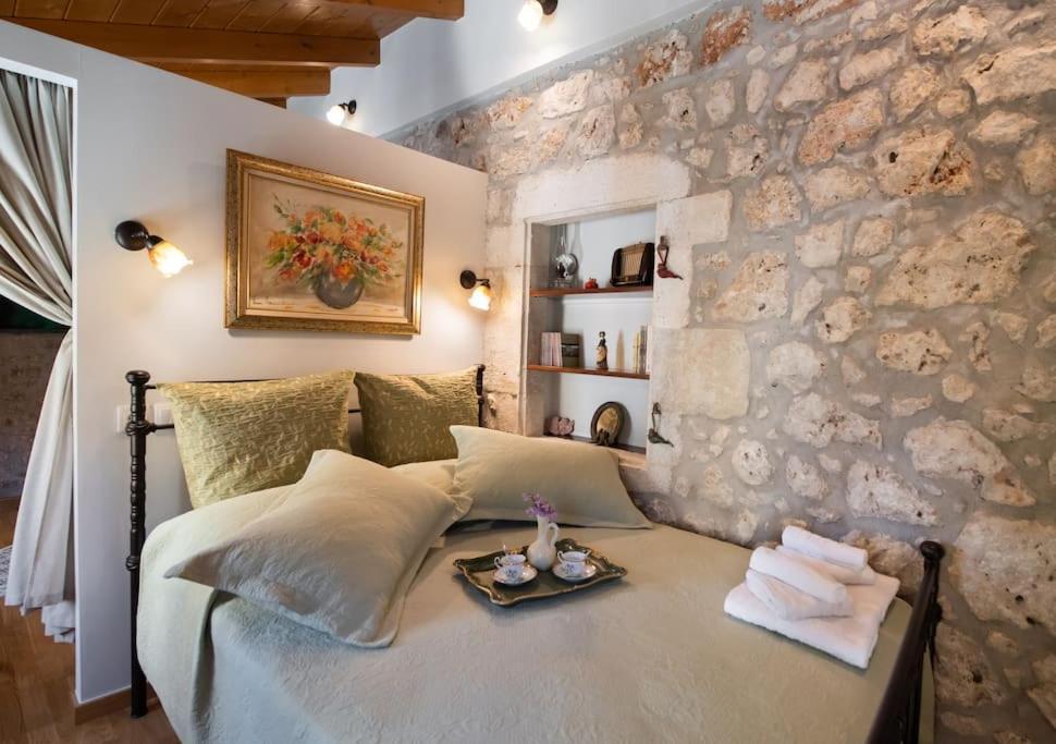 La Casa Di Bella A Tradional Stone House With Barbecue Villa Karia  Exterior photo