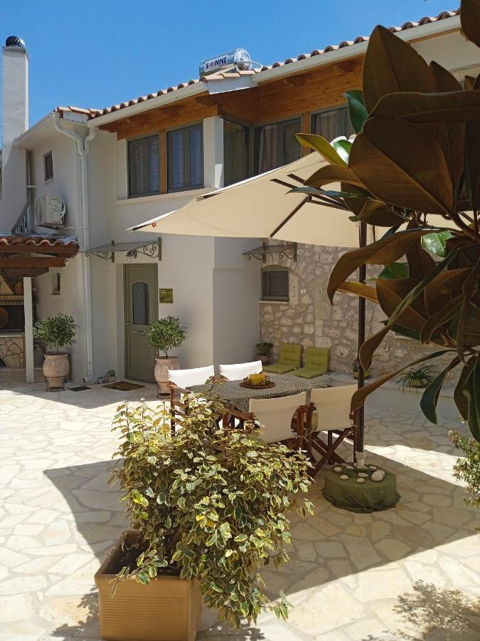 La Casa Di Bella A Tradional Stone House With Barbecue Villa Karia  Exterior photo