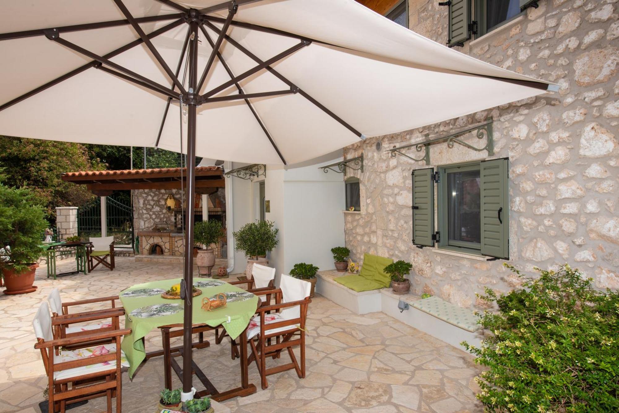 La Casa Di Bella A Tradional Stone House With Barbecue Villa Karia  Exterior photo